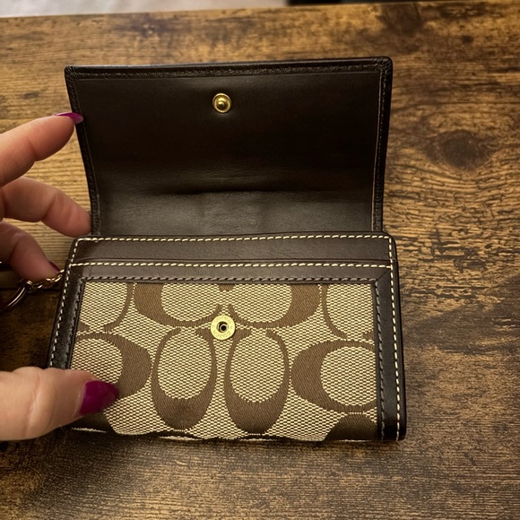 Coach Brown and Tan Signature Wallet. Authentic. New without tags. - Picture 2 of 6